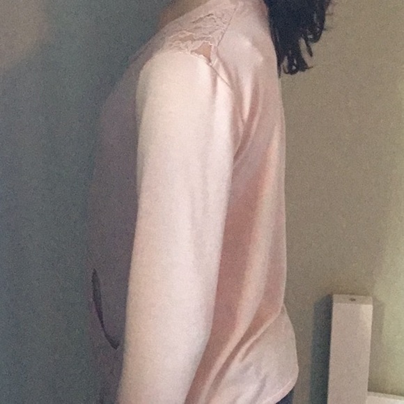 Pastel pink lacy sweatshirt - Picture 7 of 8